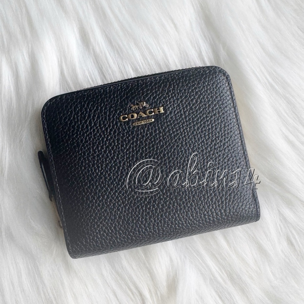 NWT Coach Black Leather Small Billfold Wallet